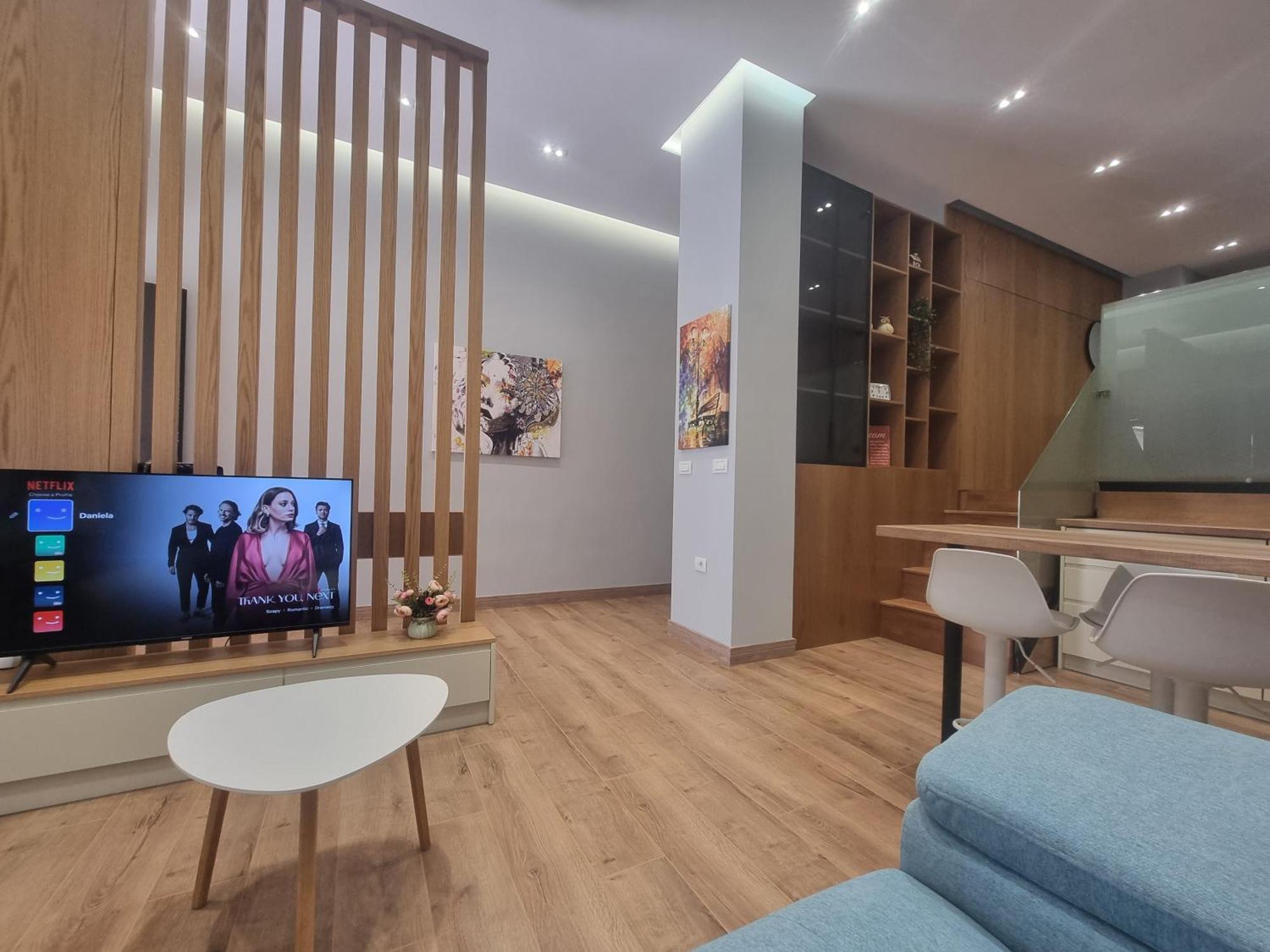 Centrepoint Stylish Apartment 티라나 객실 사진