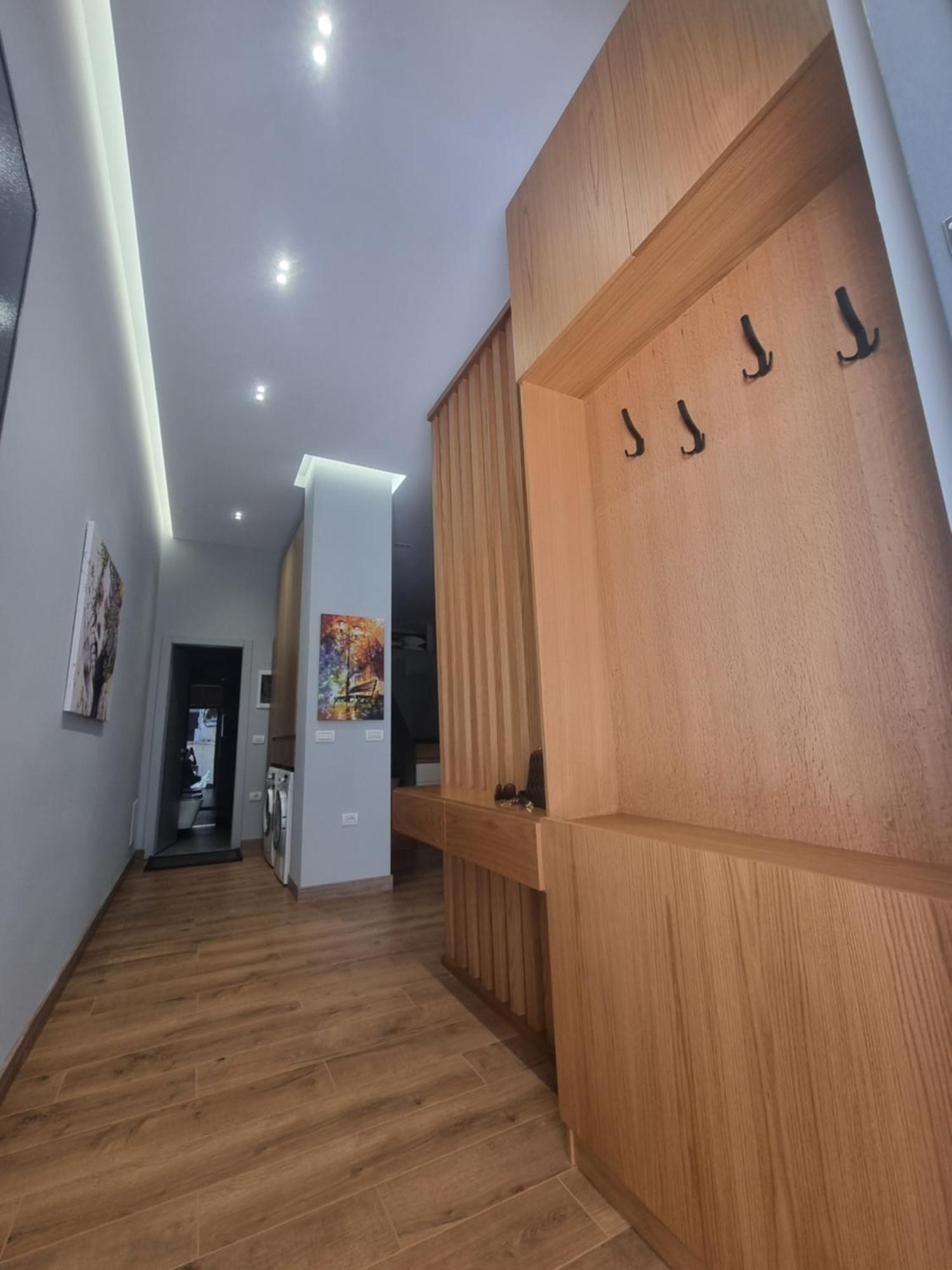 Centrepoint Stylish Apartment 티라나 외부 사진